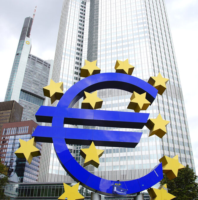 EUR/USD falls despite decline in European unemployment